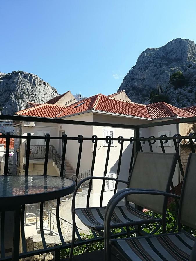 Apartman Brzovic Omis Bagian luar foto